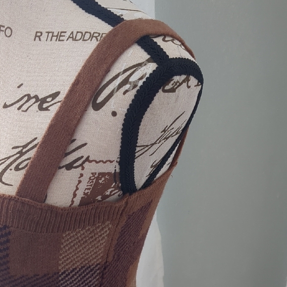 **3/$10** Elegant Brown Checkered Women's Crop Top - Picture 3 of 5